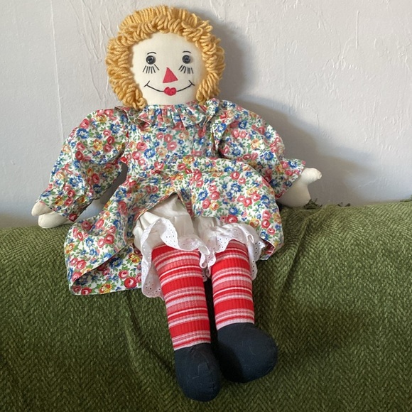 Floral Rag Dolls Set - Raggedy Ann and Andy - Picture 5 of 6
